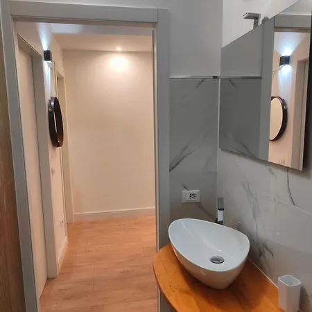 Apartment Airali House *